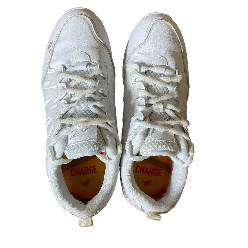 Varsity charge white athletic cheer shoes Ladies Size 5